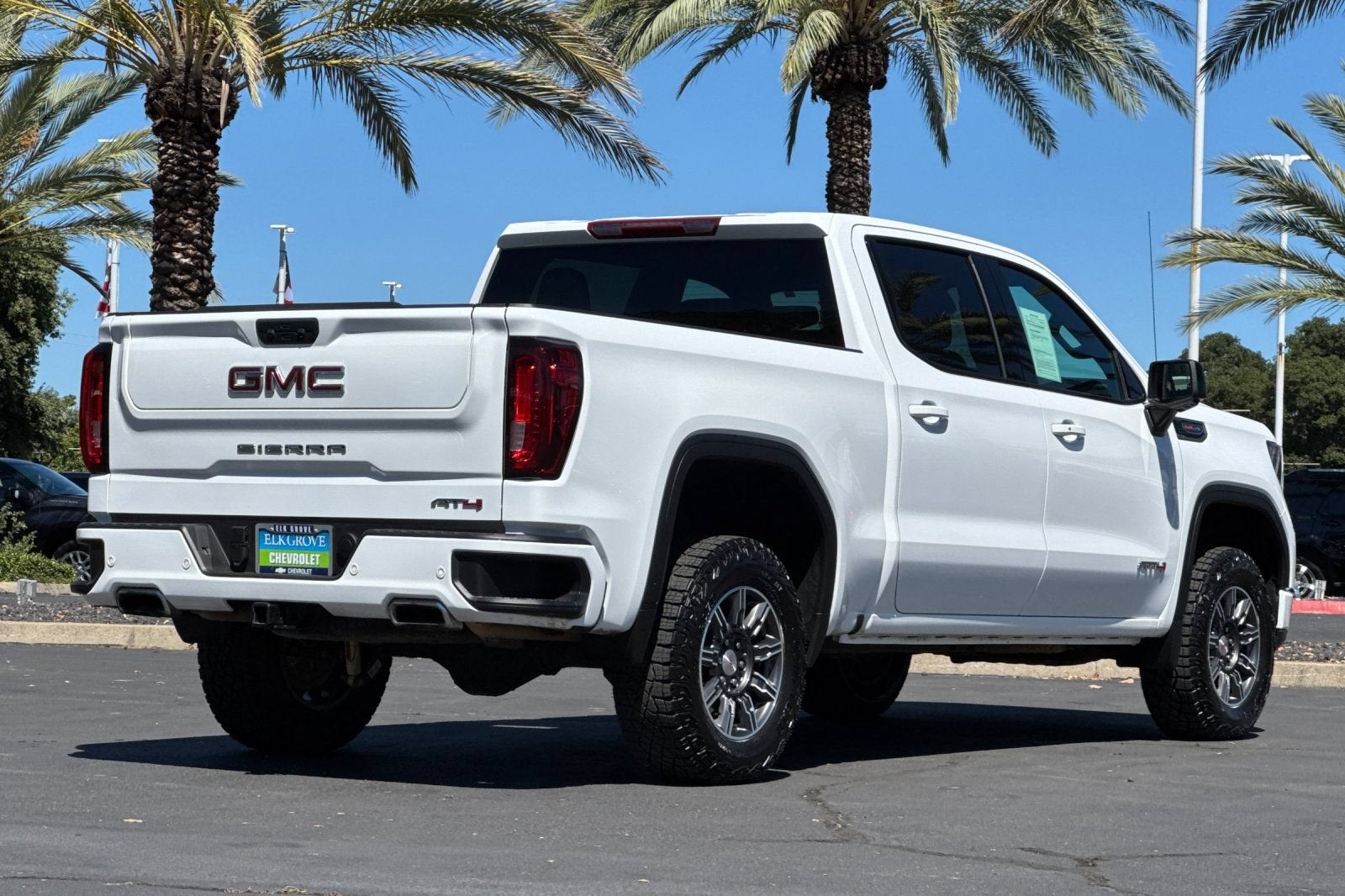 2025 GMC Sierra 1500 AT4