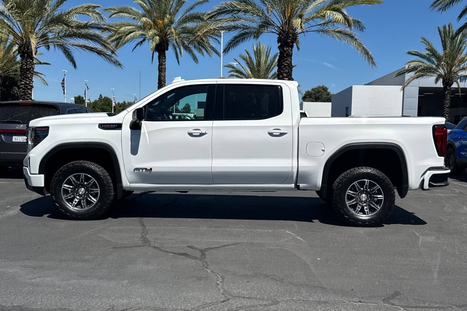 2025 GMC Sierra 1500 AT4