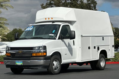 2024 Chevrolet Express Cutaway 3500 1WT