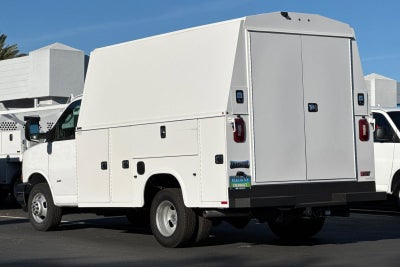 2024 Chevrolet Express Cutaway 3500 1WT