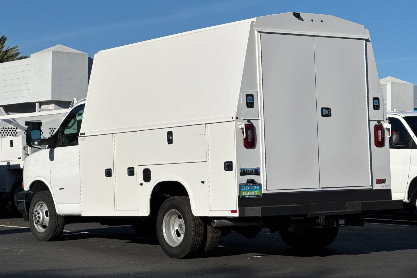 2024 Chevrolet Express Cutaway 3500 1WT