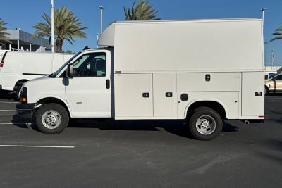 2024 Chevrolet Express Cutaway 3500 1WT