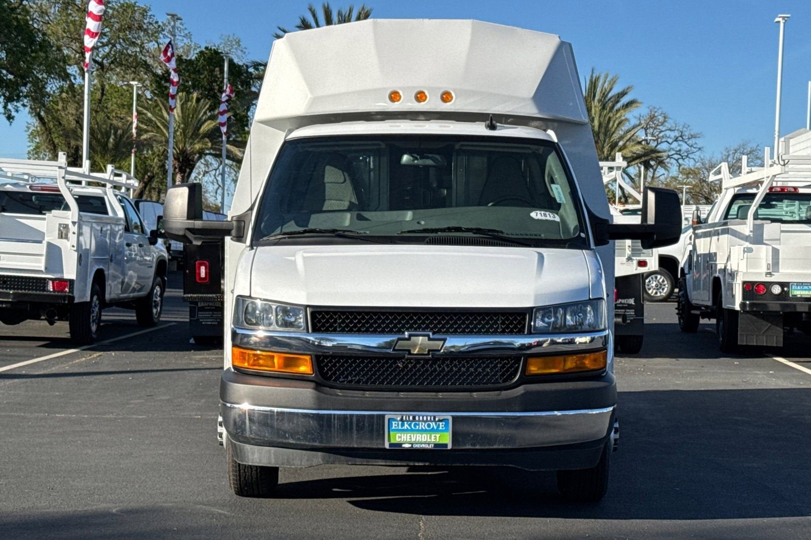 2024 Chevrolet Express Cutaway 3500 1WT