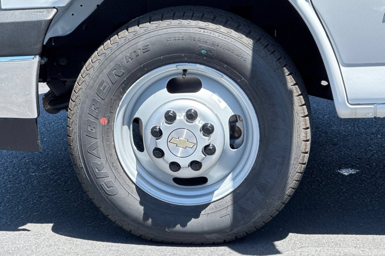 2026 Chevrolet Express Cutaway 3500 1WT