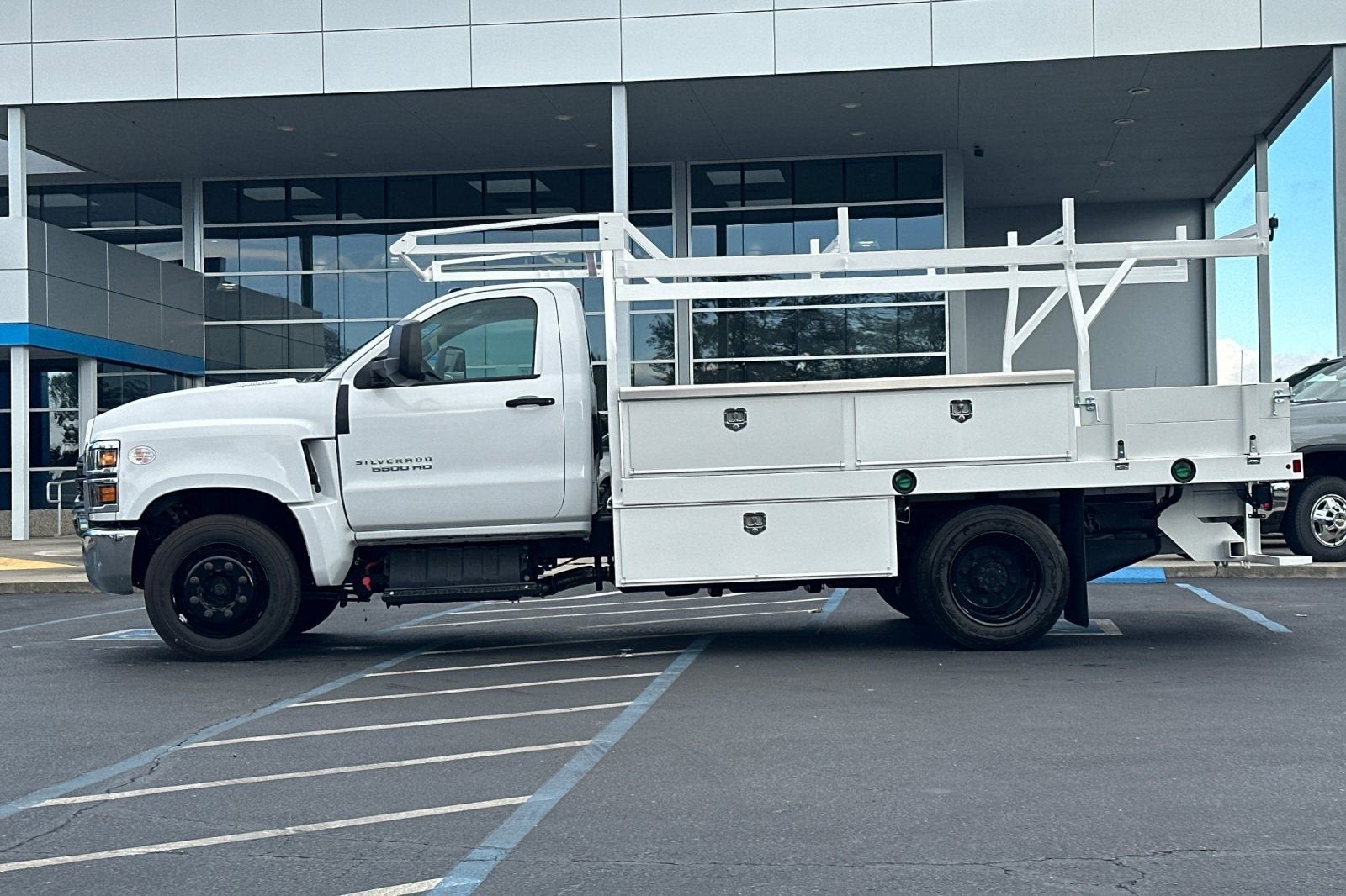 2024 Chevrolet Silverado 5500 HD Work Truck