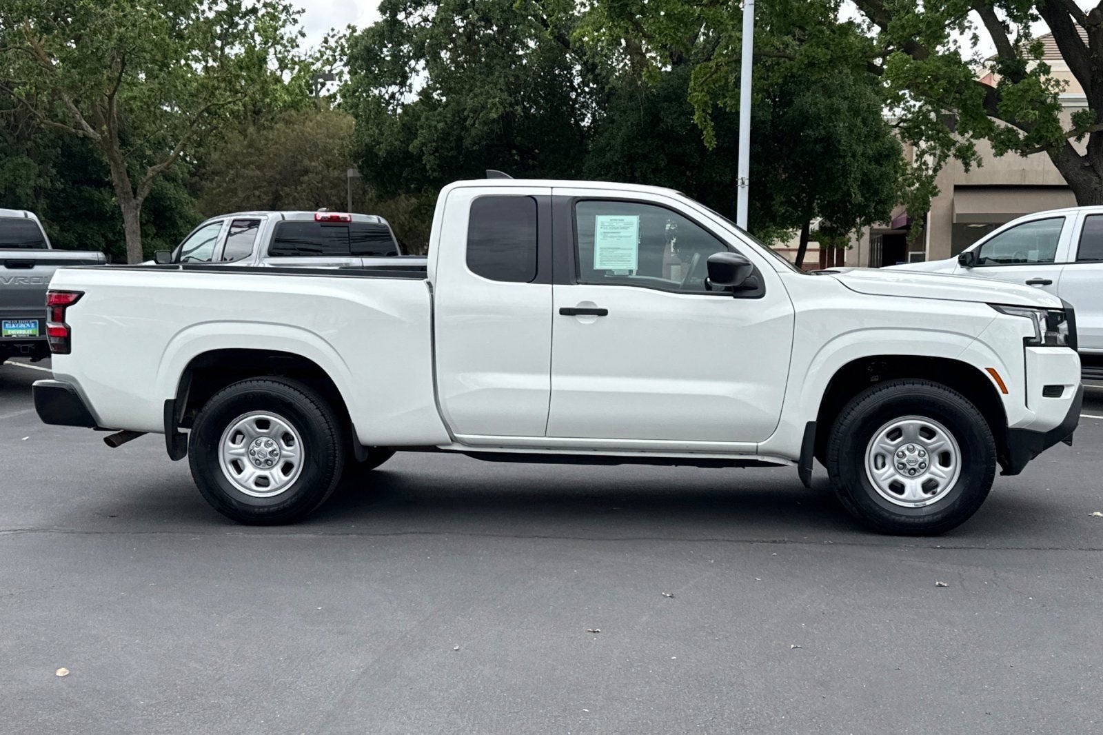 2024 Nissan Frontier S