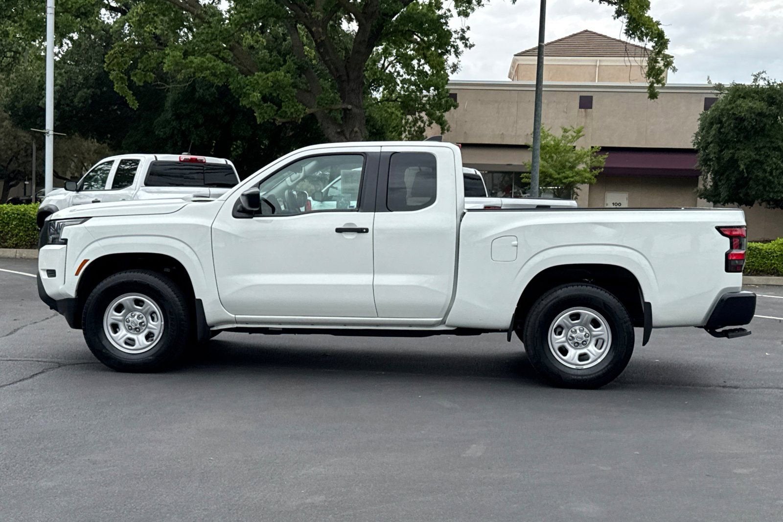 2024 Nissan Frontier S