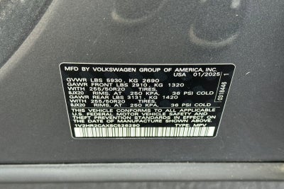 2025 Volkswagen Atlas 2.0T SE w/Technology