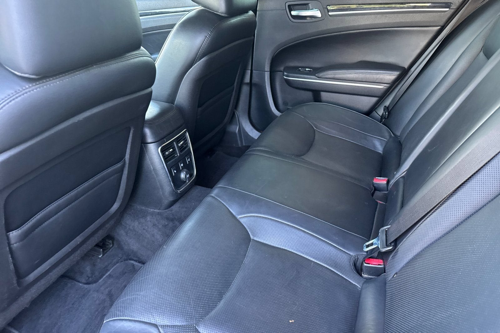 2013 Chrysler 300C 300C