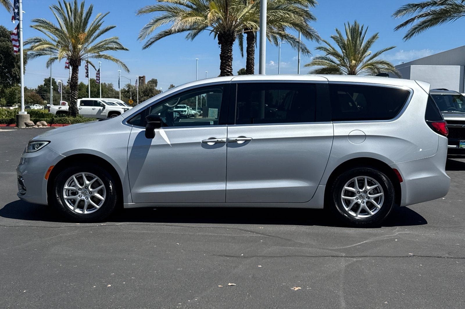 2024 Chrysler Pacifica Touring L