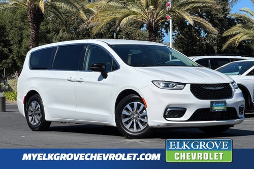 2024 Chrysler Pacifica Hybrid Select