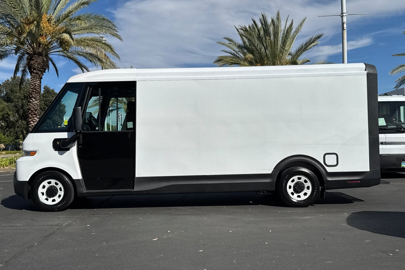2023 BrightDrop Zevo 600 EJY