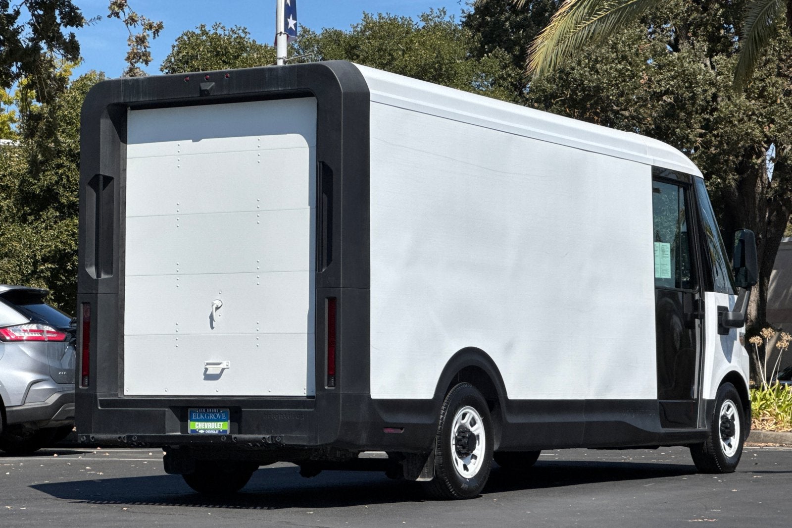 2023 BrightDrop Zevo 600 EJY