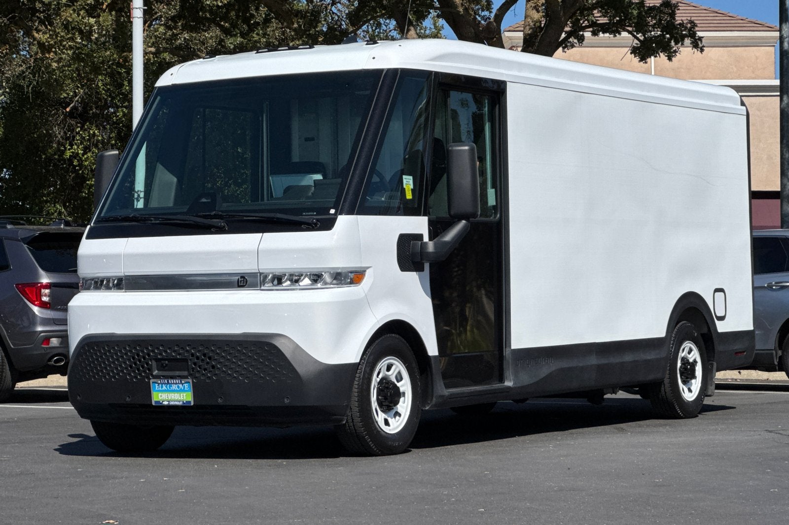 2023 BrightDrop Zevo 600 EJY