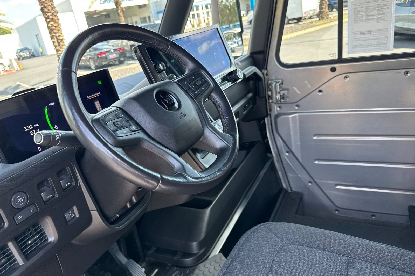 2023 BrightDrop Zevo 600 EJY