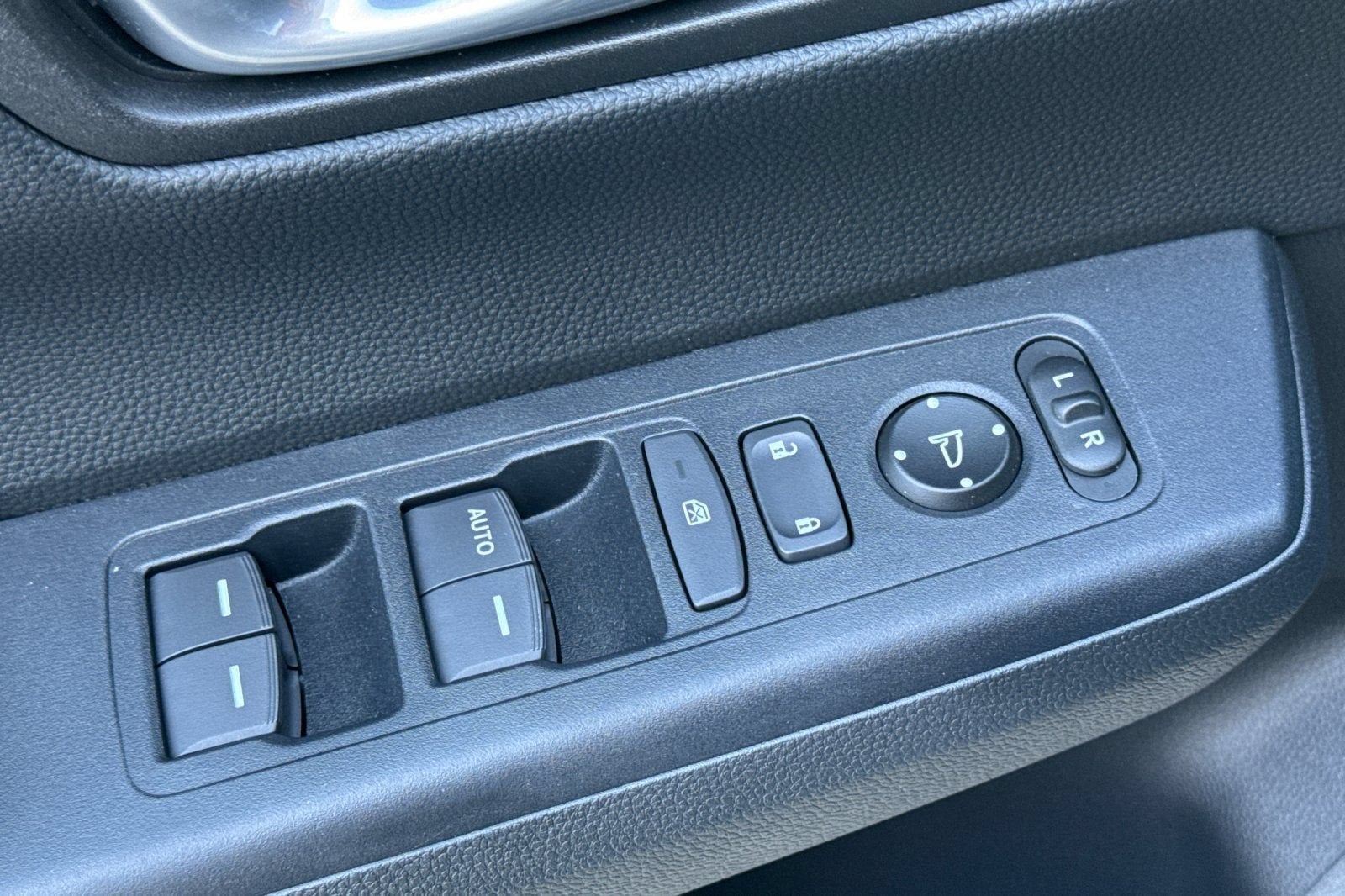 2025 Honda CR-V LX AWD