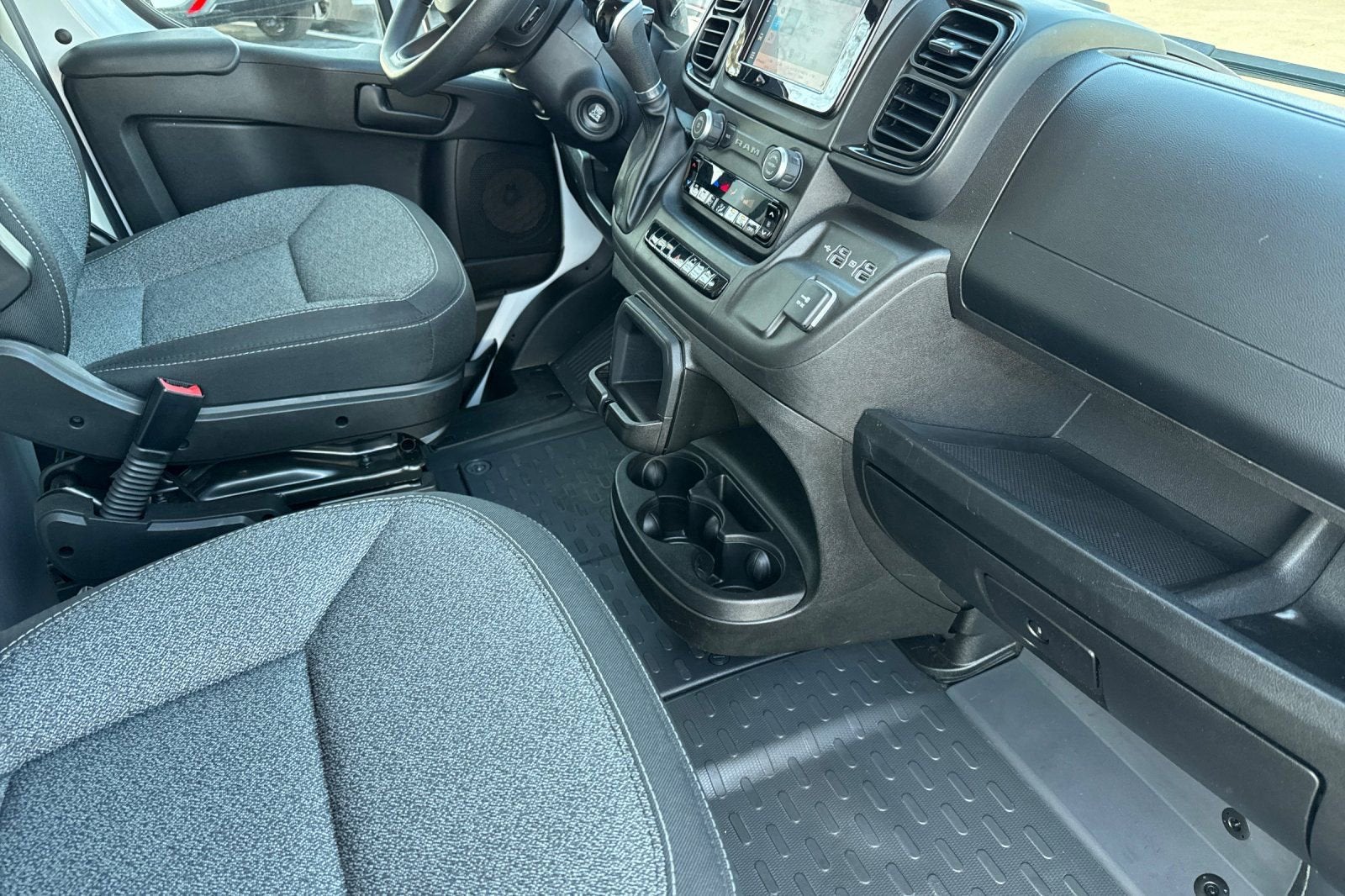 2022 RAM ProMaster Cargo Van 1500 LOW 136"