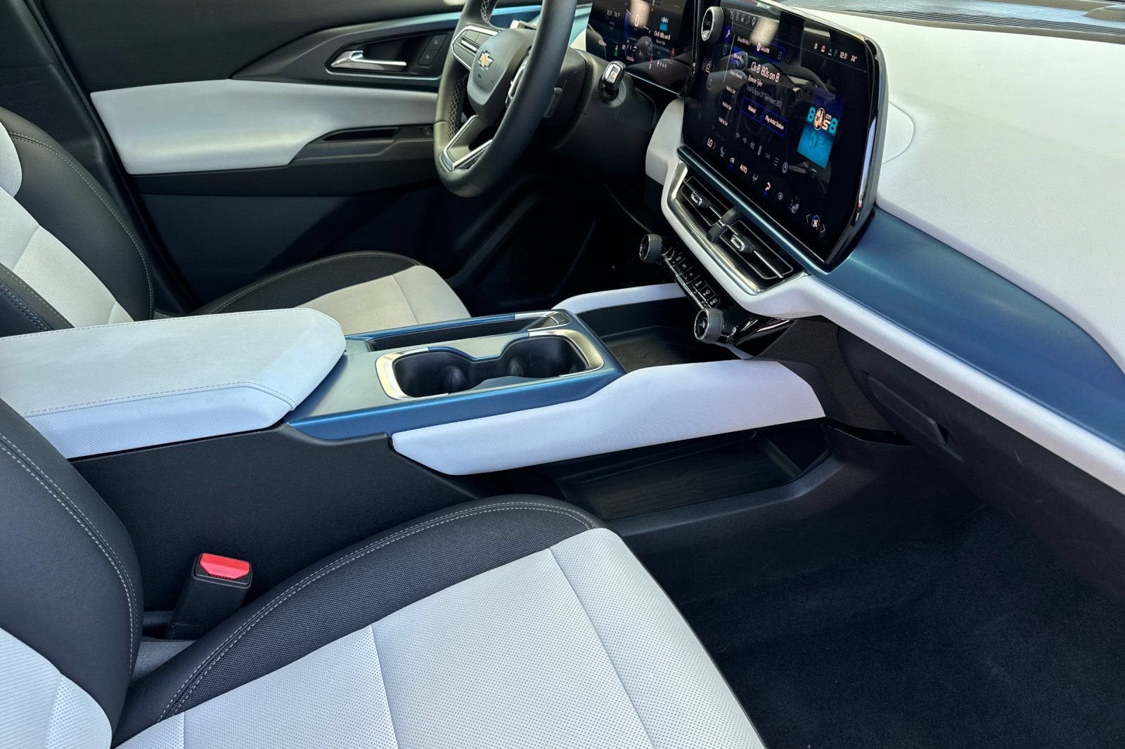2024 Chevrolet Equinox EV 2LT