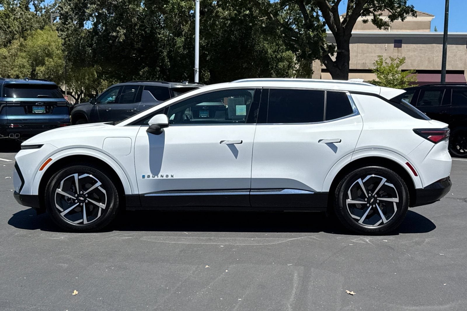 2024 Chevrolet Equinox EV 2LT