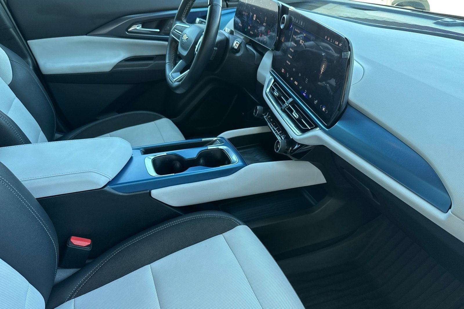 2024 Chevrolet Equinox EV 2LT