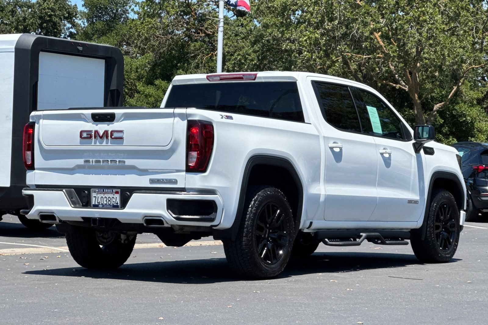 2025 GMC Sierra 1500 Elevation