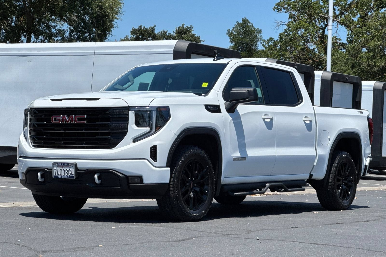 2025 GMC Sierra 1500 Elevation
