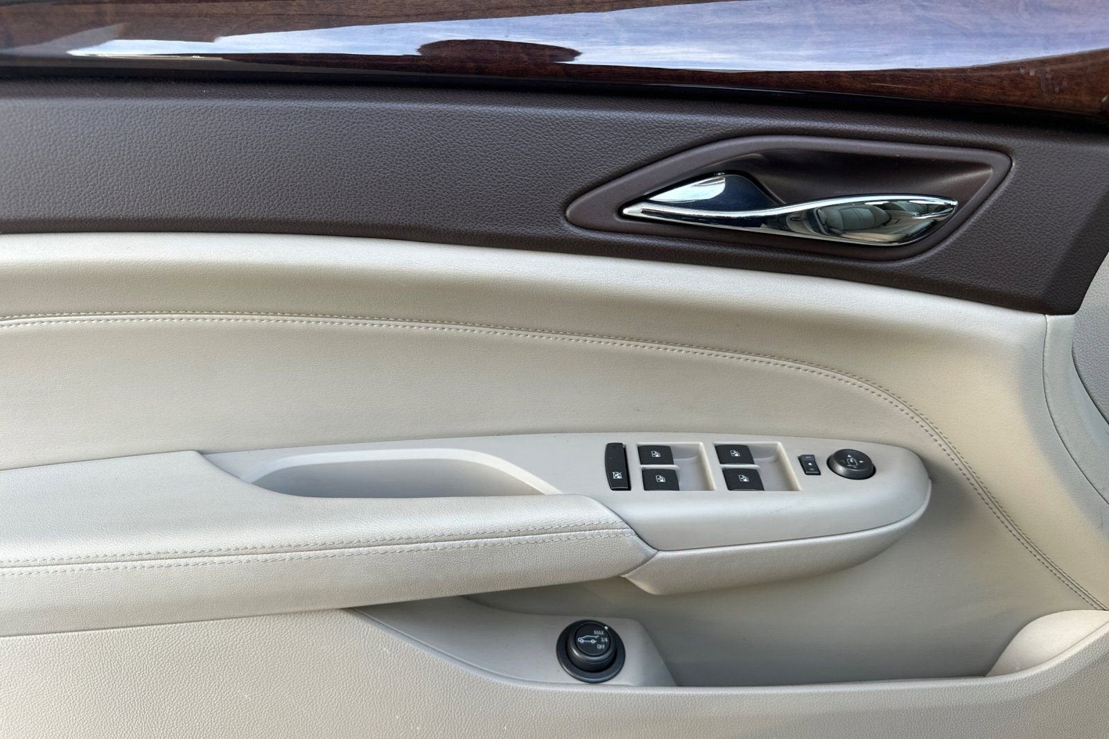 2011 Cadillac SRX Luxury Collection