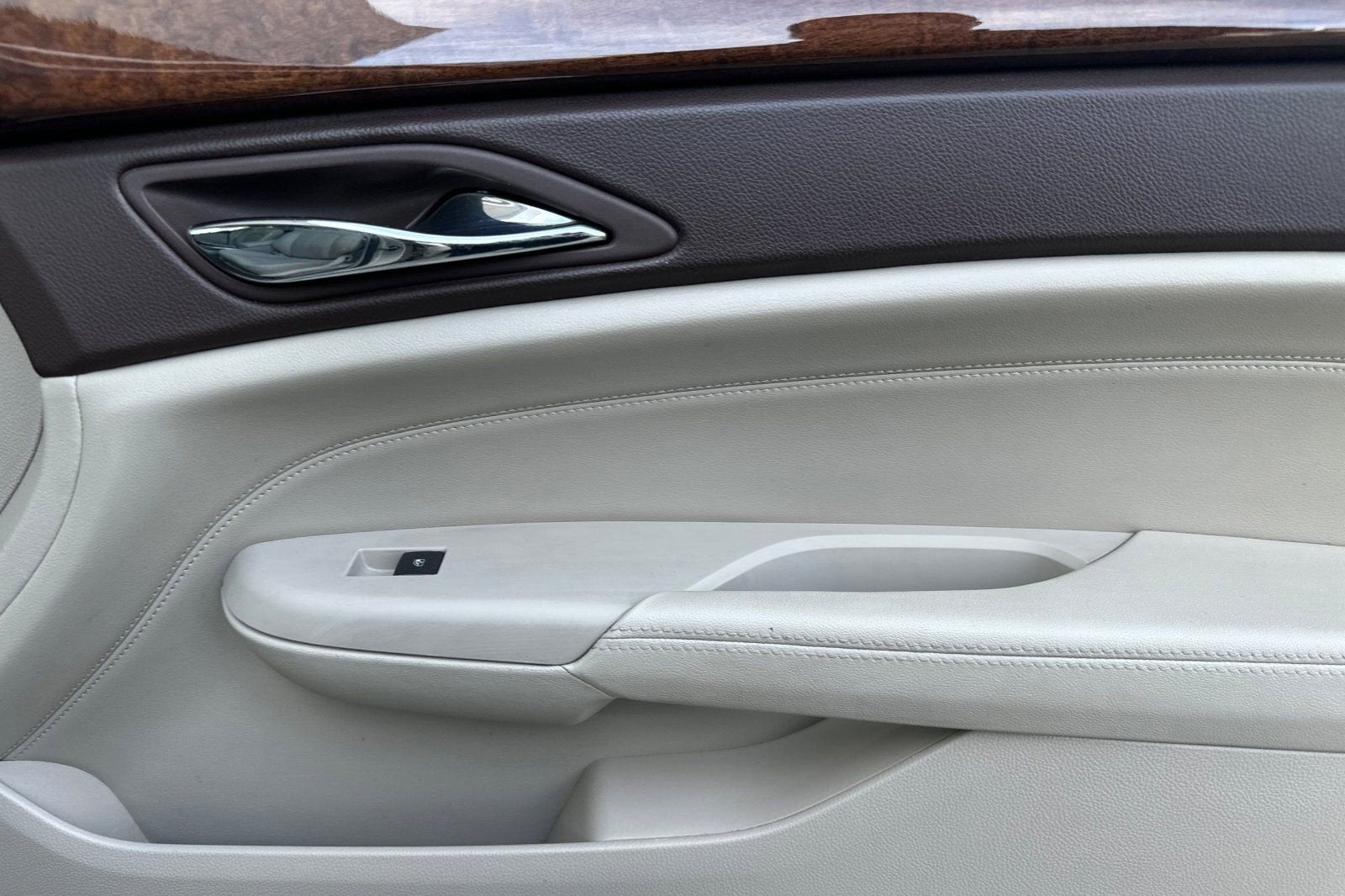 2011 Cadillac SRX Luxury Collection