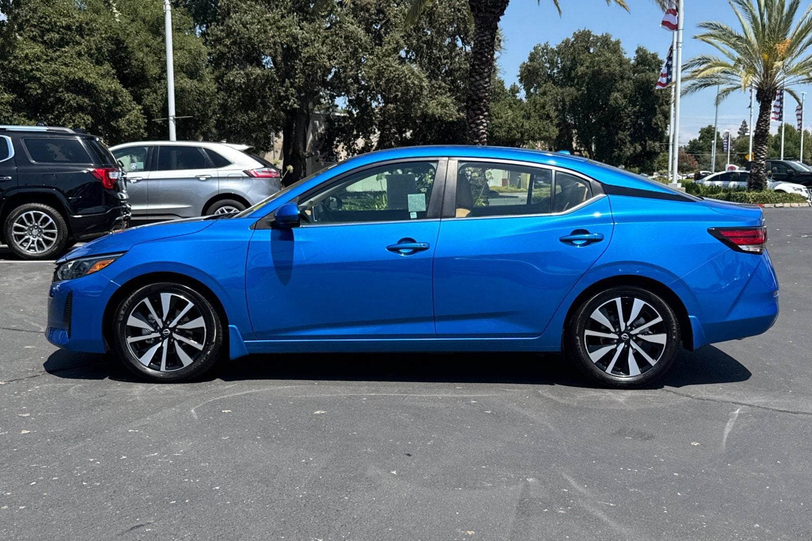 2024 Nissan Sentra SV Xtronic CVT