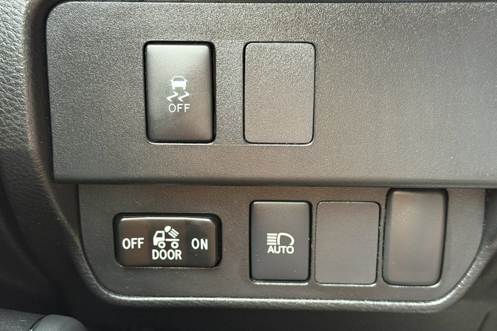 2021 Toyota Tacoma 2WD SR