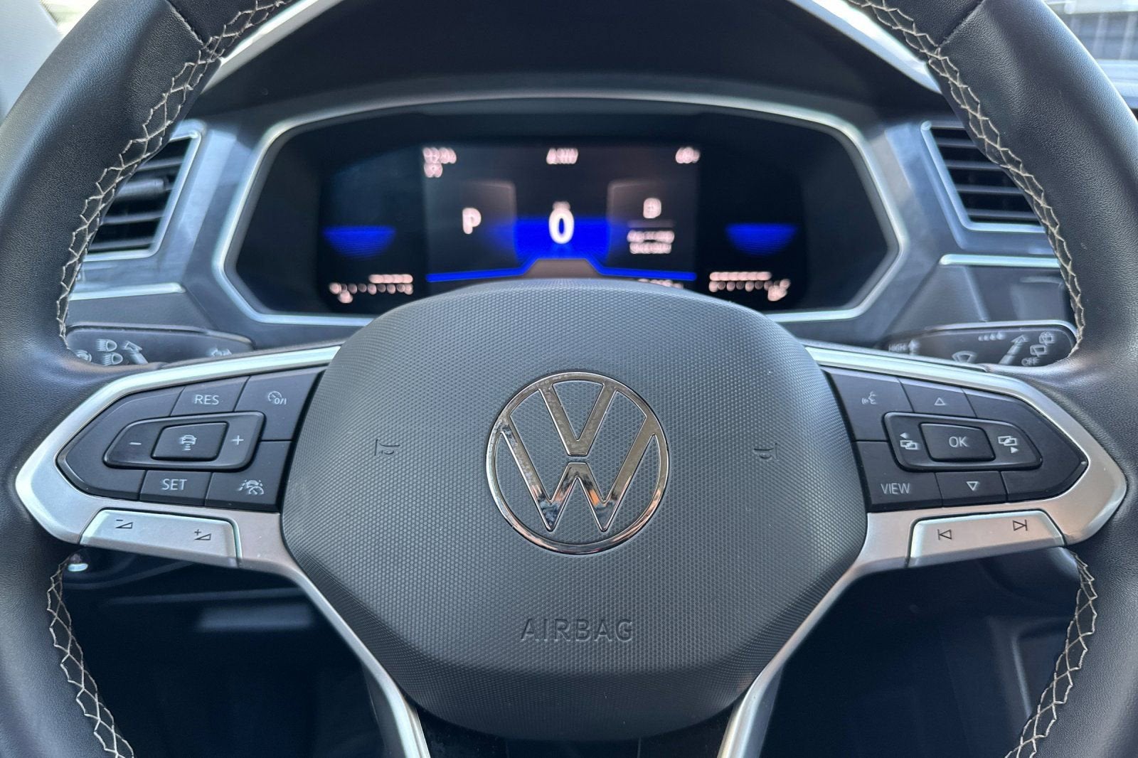 2023 Volkswagen Tiguan SE