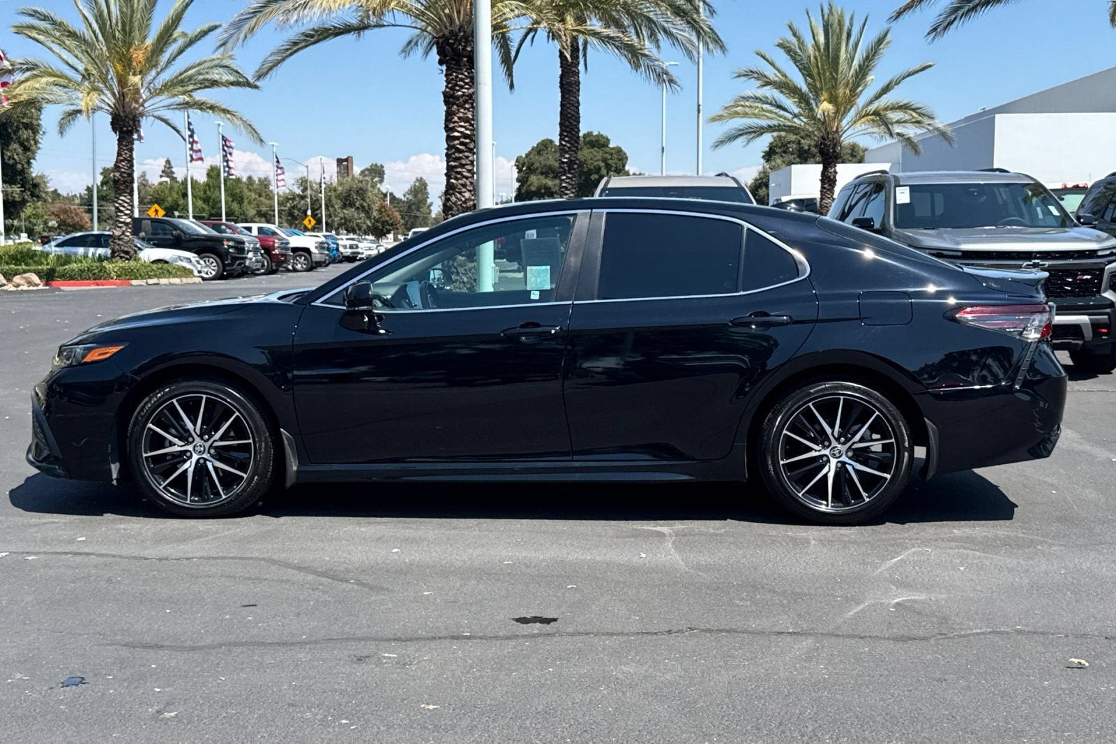 2022 Toyota Camry SE