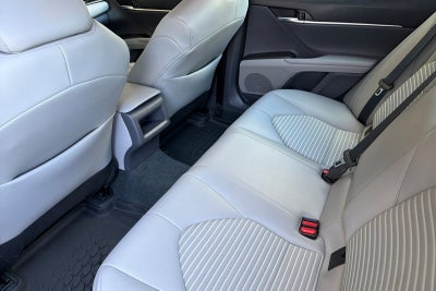 2022 Toyota Camry Hybrid SE