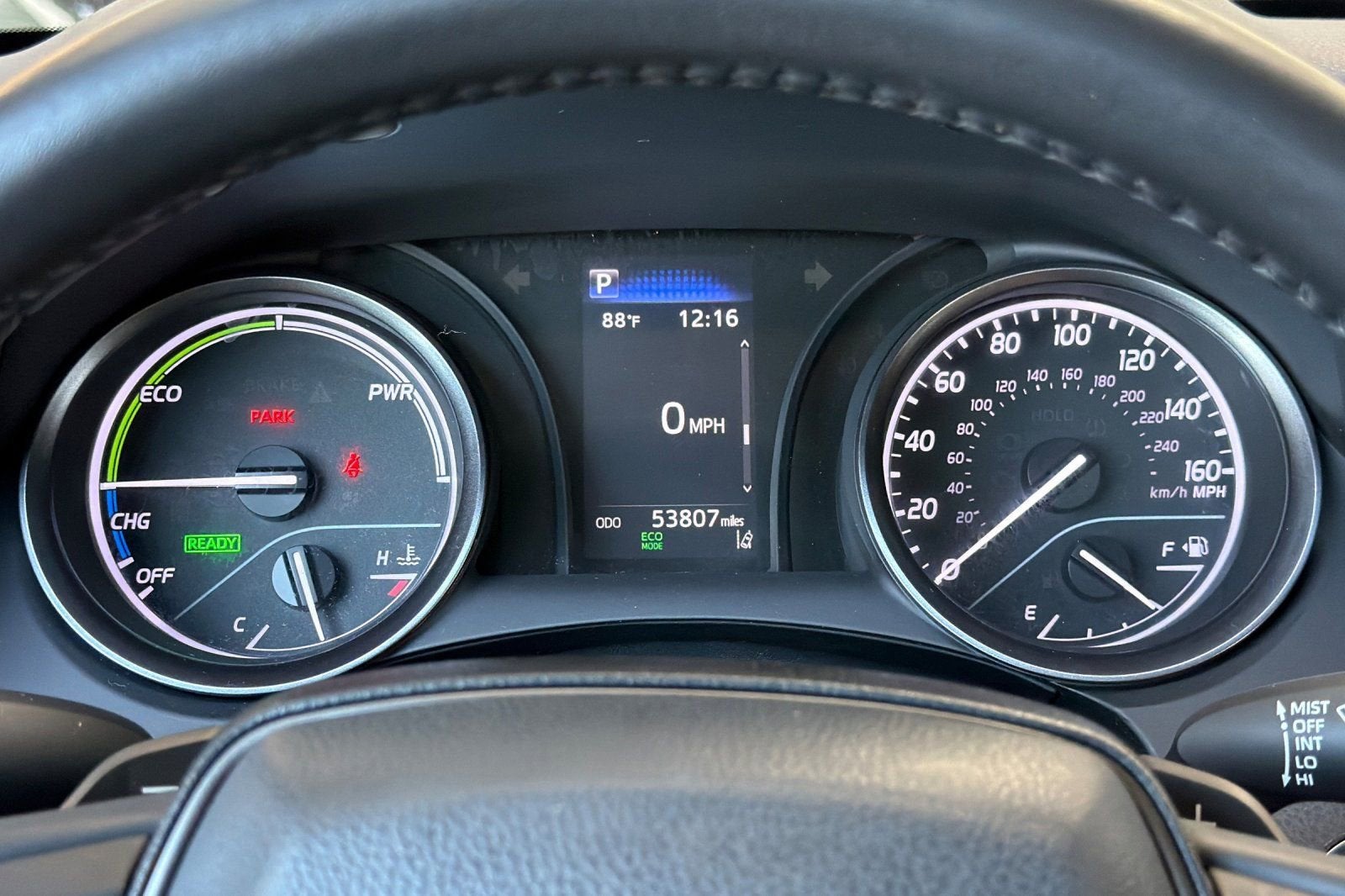 2022 Toyota Camry Hybrid SE