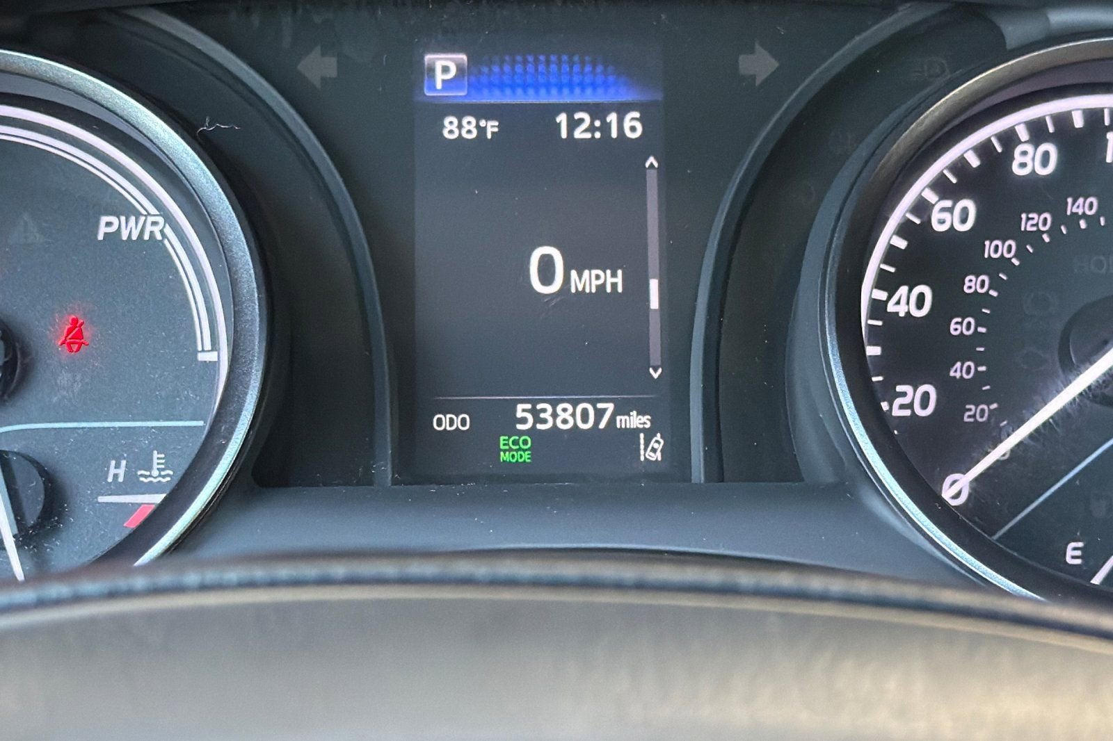 2022 Toyota Camry Hybrid SE