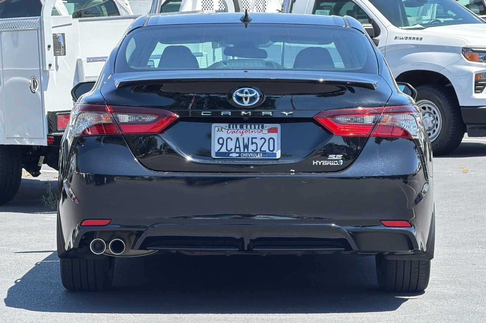 2022 Toyota Camry Hybrid SE