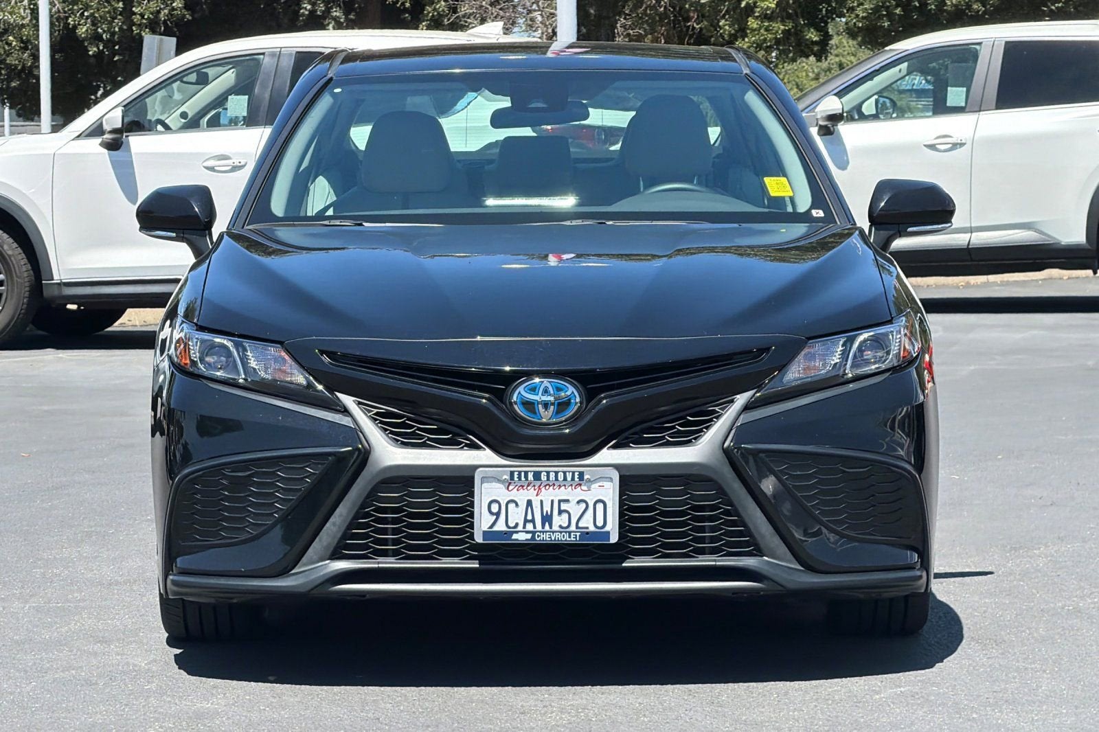 2022 Toyota Camry Hybrid SE