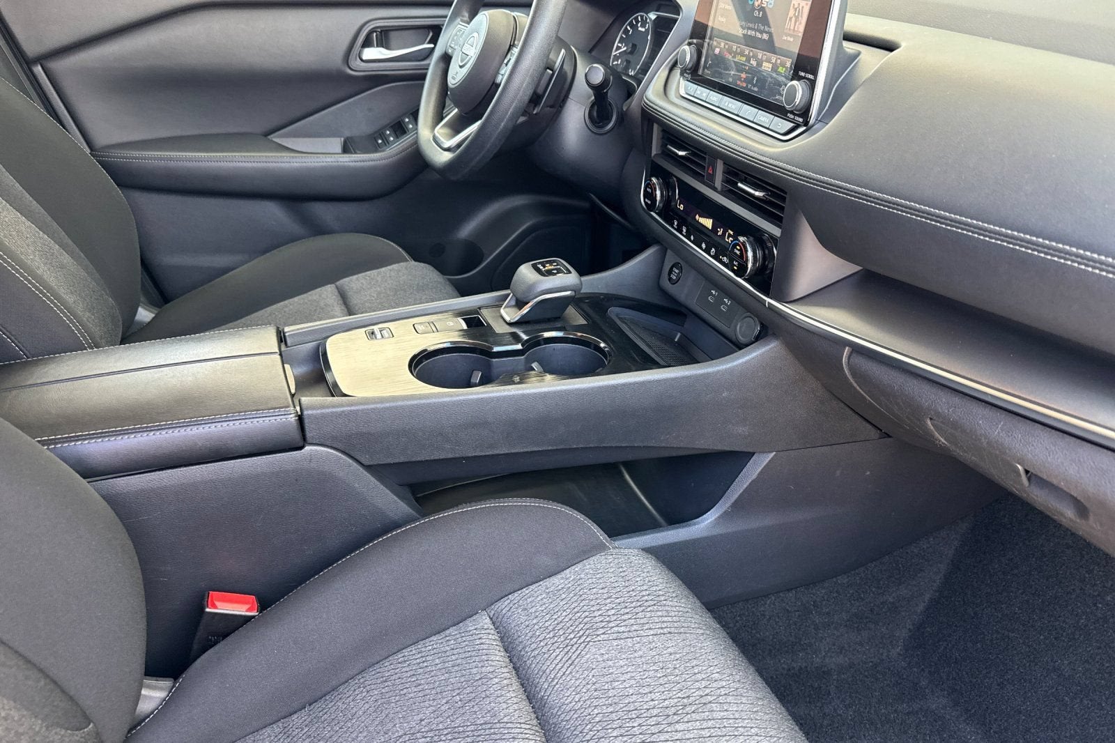 2024 Nissan Rogue SV FWD