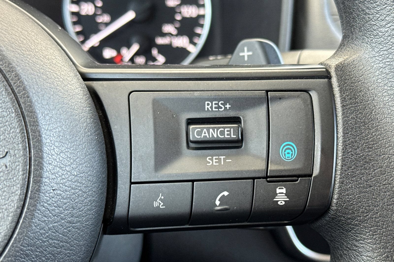 2024 Nissan Rogue SV FWD
