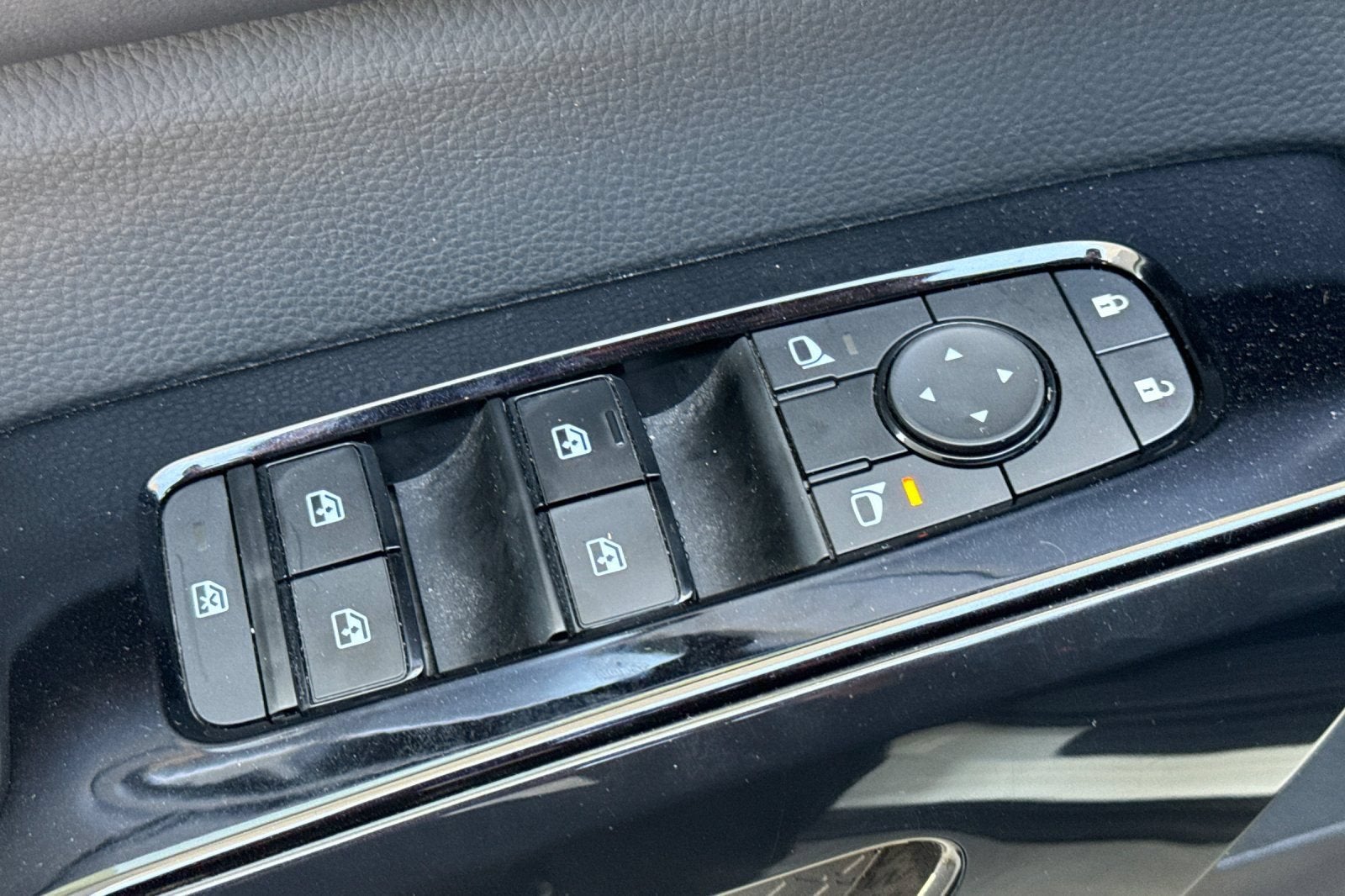 2022 Nissan Pathfinder S 4WD