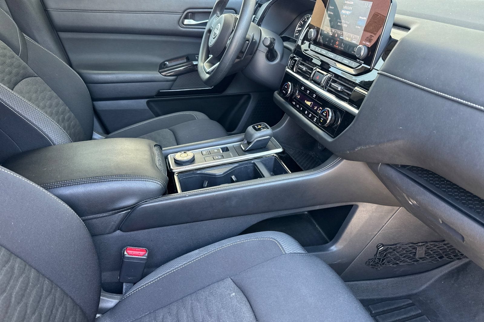 2022 Nissan Pathfinder S 4WD