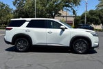 2022 Nissan Pathfinder S 4WD