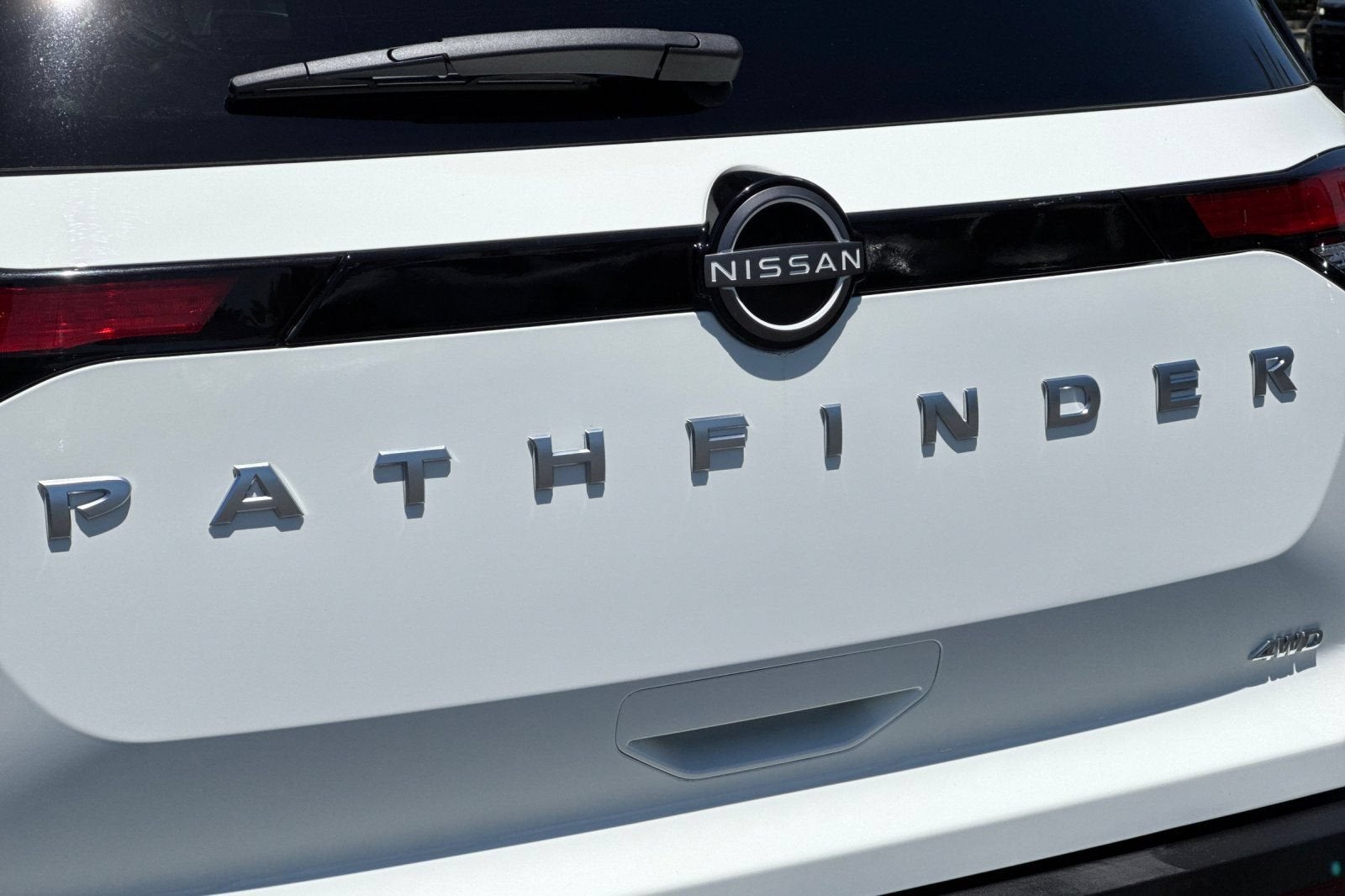 2022 Nissan Pathfinder S 4WD