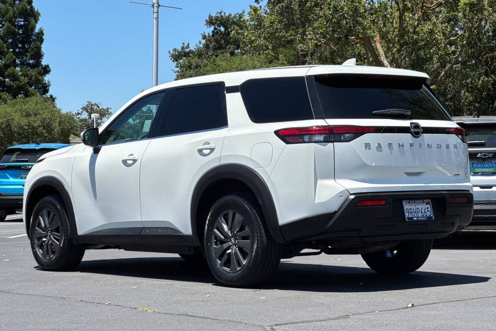 2022 Nissan Pathfinder S 4WD