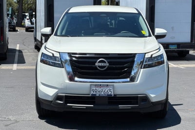 2022 Nissan Pathfinder S 4WD