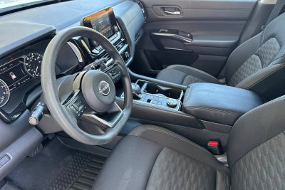 2022 Nissan Pathfinder S 4WD