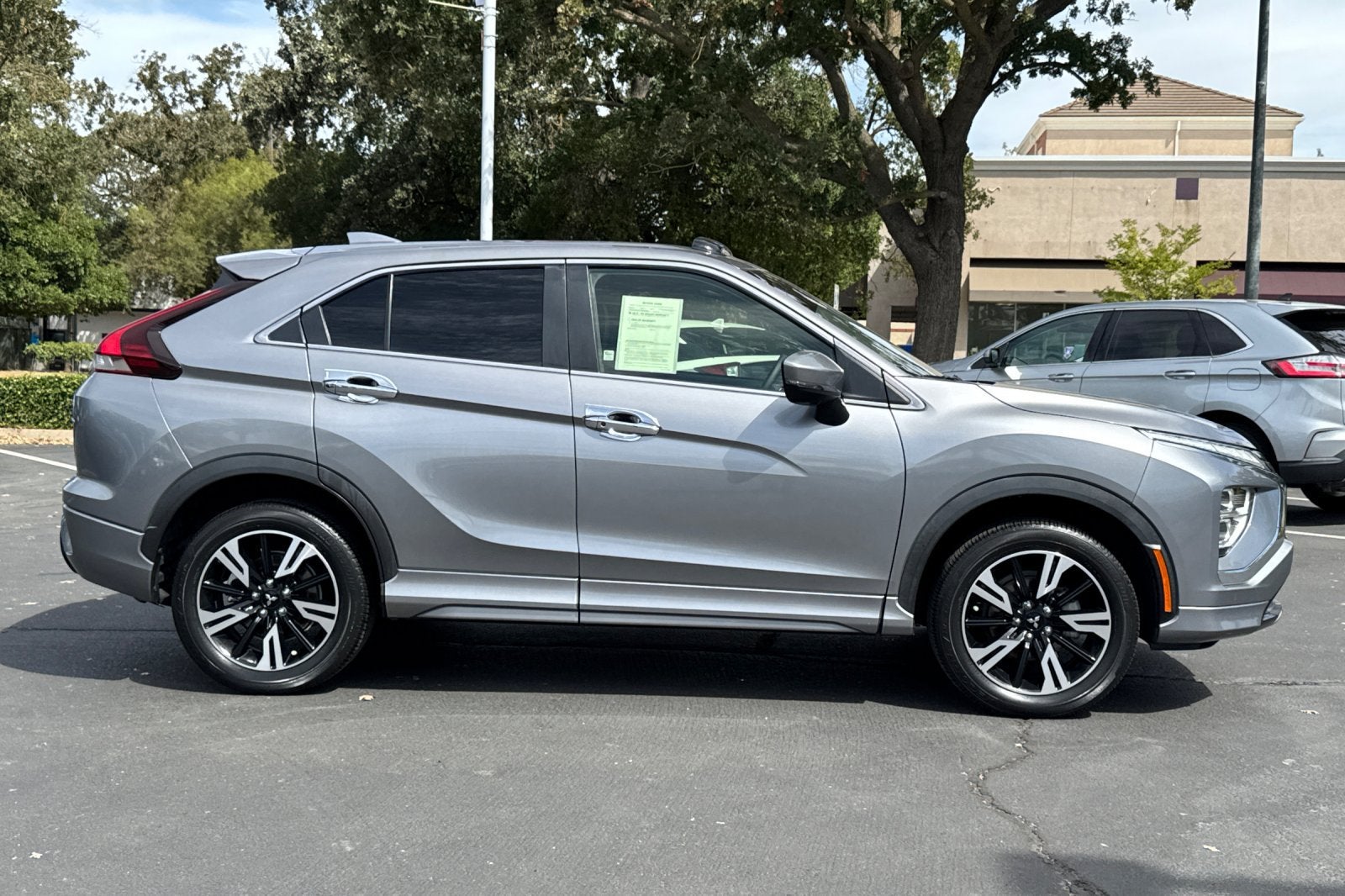 2023 Mitsubishi Eclipse Cross SE