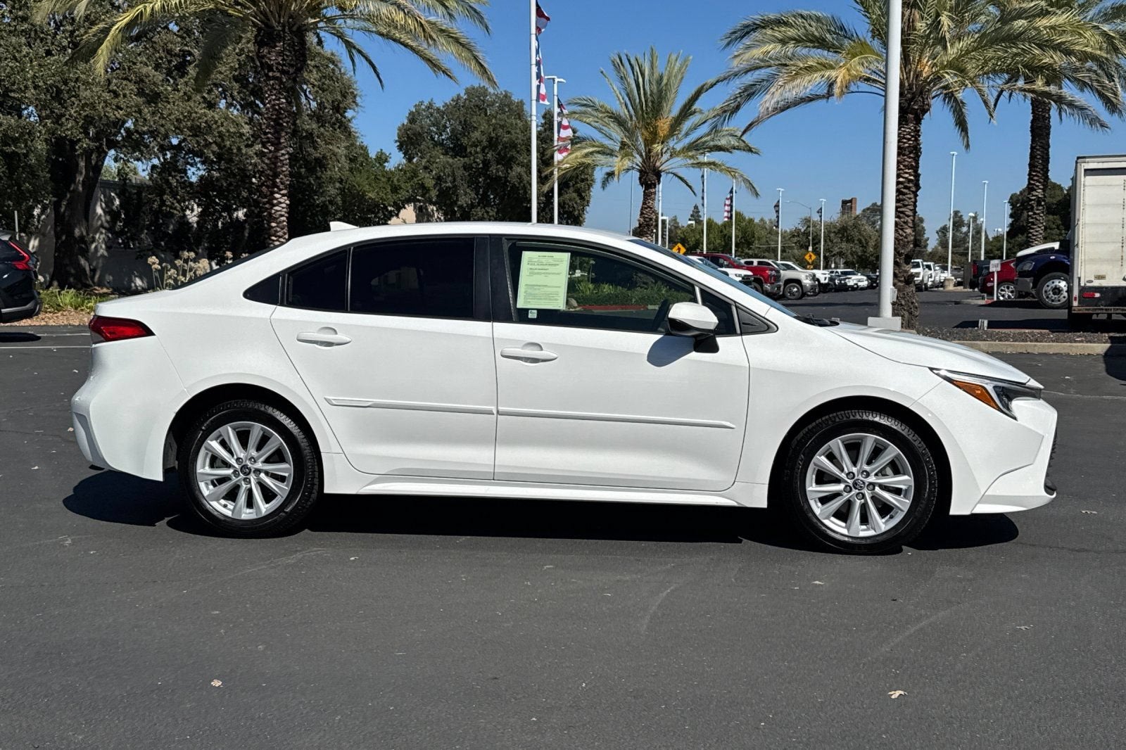 2025 Toyota Corolla Hybrid LE