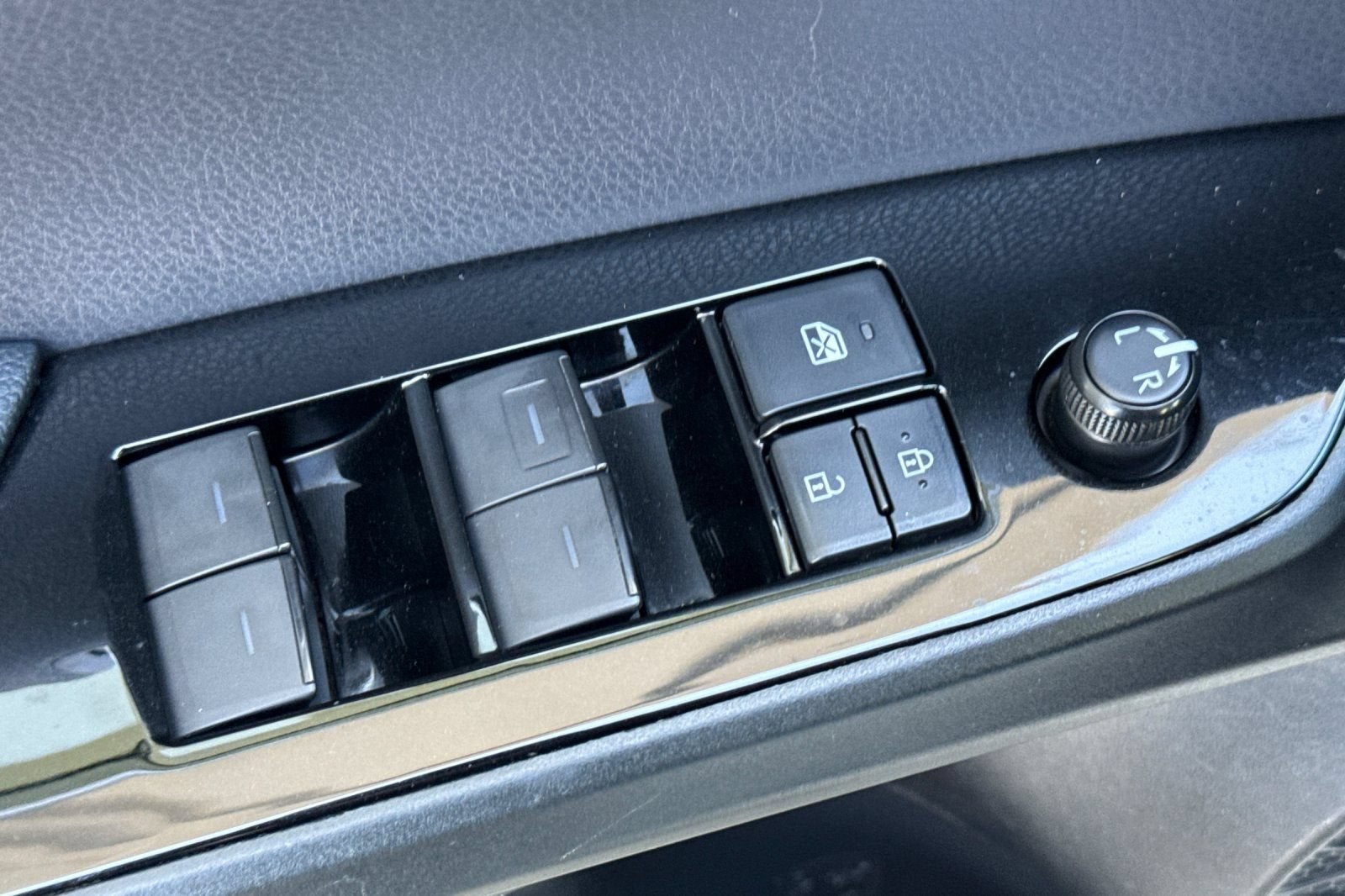 2019 Toyota Prius LE