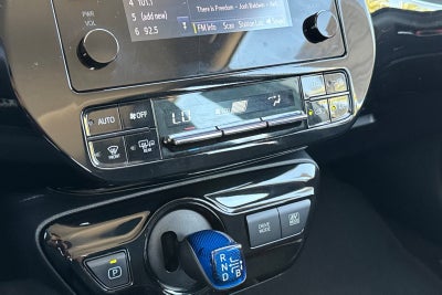2019 Toyota Prius LE